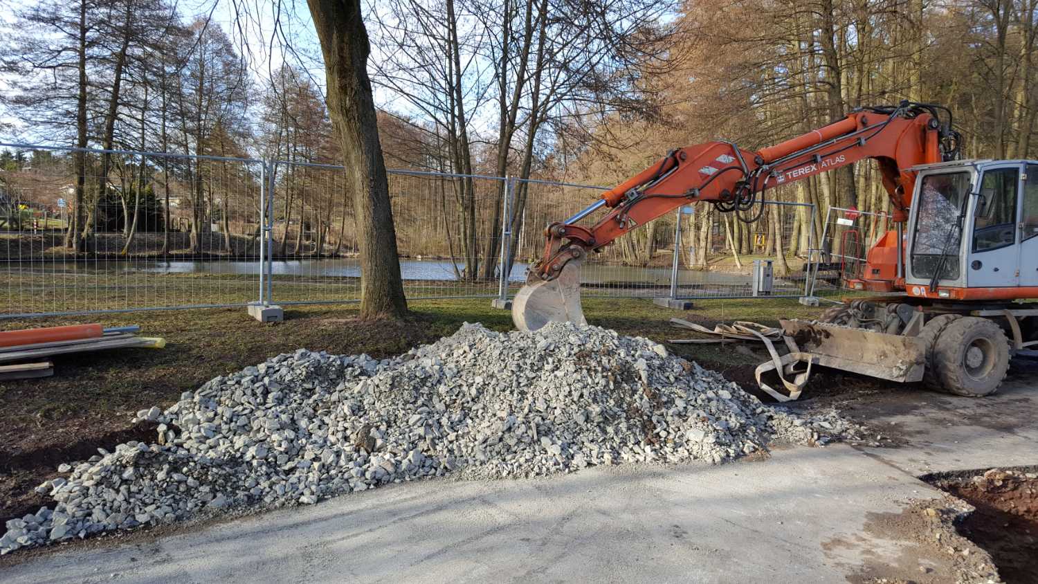 50+ An Den Gemauerten Teichen Hildburghausen, Das restaurant bietet